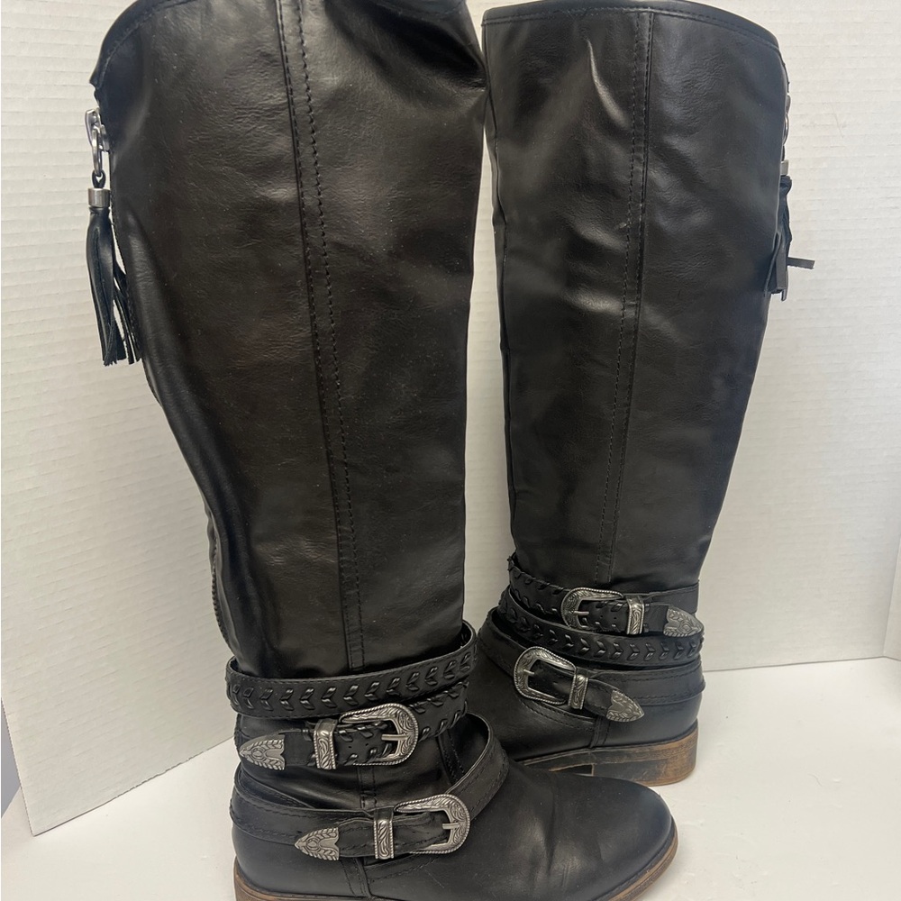 Carrage Black Leather Knee-High Boots